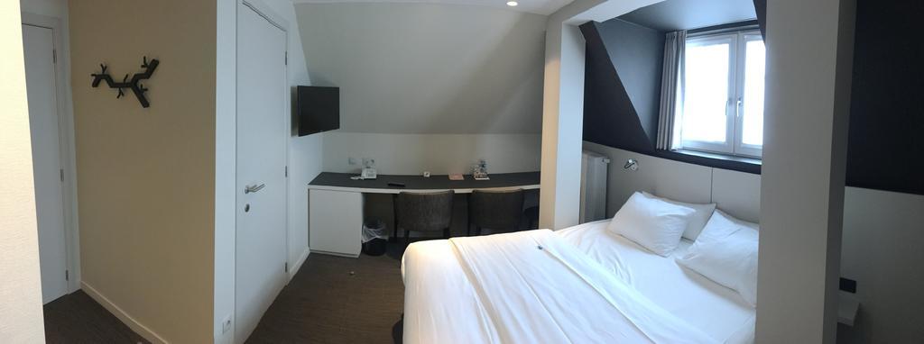 Small Double Room Shower,409761429:JPEG